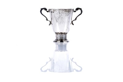 Lot 230 - A George V silver cup of Art Deco influence