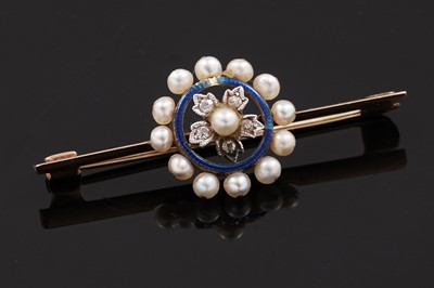 Lot 1 - An early 20th Century seed pearl and diamond bar brooch