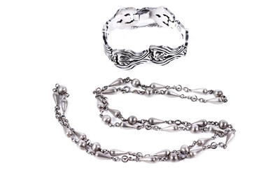 Lot 54 - A mid-20th Century Taxco Mexican silver Modernist bracelet, and a necklace