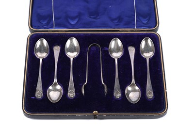 Lot 176 - A George V cased set of six silver coffee spoons and sugar tongs