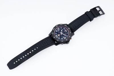 Lot 151 - Breitling Endurance Pro Ironman Finisher: a quartz chronograph calendar wristwatch