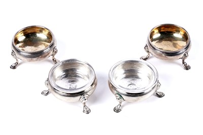 Lot 224 - Two pairs of Georgian silver salts