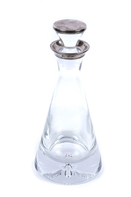 Lot 201 - An Elizabeth II silver mounted free-blown glass wine decanter