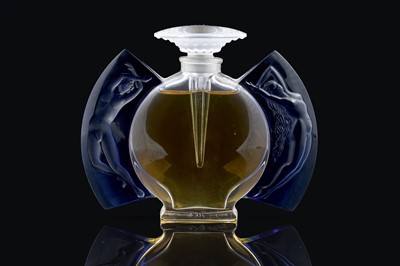 Lot 640 - A Lalique 'Jour et Nuit' scent bottle