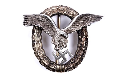 Lot 707 - German Second World War Pilot Observer's war badge