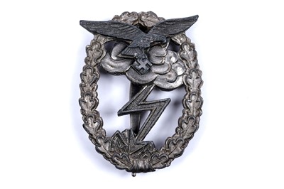 Lot 708 - German Second World War Ground Combat war badge of the Luftwaffe