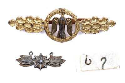Lot 718 - German Second World War Luftwaffe Medium & Heavy Bomber clasp badge