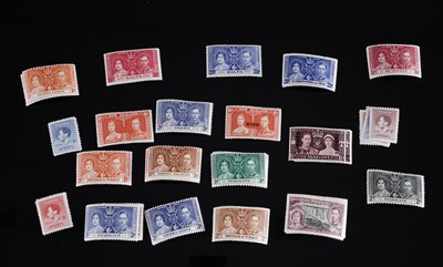 Lot 476 - A selection of British and commonwealth stamps