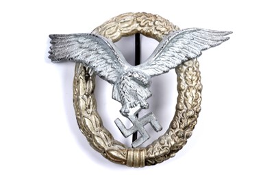 Lot 732 - A German Second World War Luftwaffe Pilot Observer's war badge