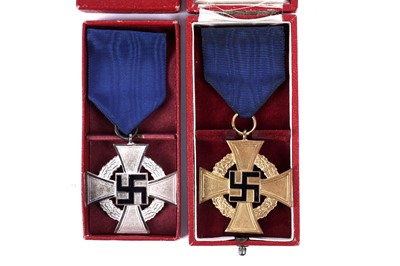Lot 1165 - Two German Second World War Faithful Service medals