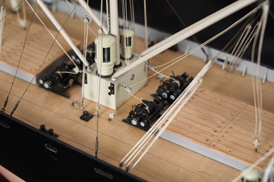 Lot 612 - A fine quality shipbuilders scale model of the turbine steam ship ‘Cairnglen’