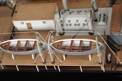 Lot 612 - A fine quality shipbuilders scale model of the turbine steam ship ‘Cairnglen’