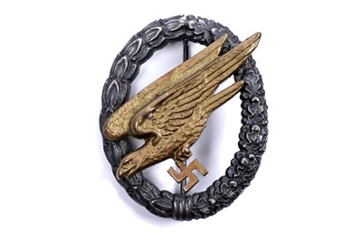 Lot 734 - A cased German Second World War Parachutist's war badge