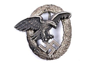 Lot 742 - A cased German Second World War Observer's war badge
