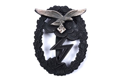 Lot 744 - A cased German Second World War Luftwaffe Ground Assault war badge