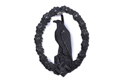 Lot 745 - A German Second World War Flyer's Commemorative war badge