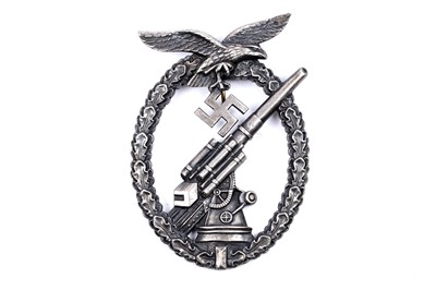 Lot 746 - A German Second World War Luftwaffe Flak Award badge