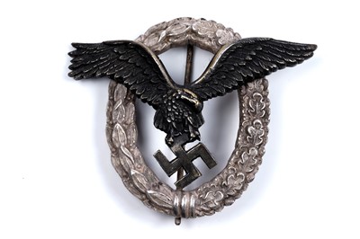Lot 755 - A German Second World War Luftwaffe Pilot's War badge