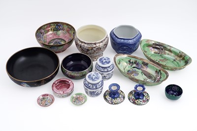 Lot 335 - A collection of Maling ceramics