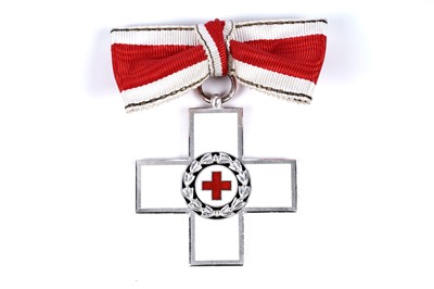 Lot 978 - West German Red Cross decoration