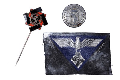 Lot 768 - Three TENO items