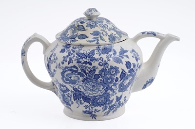 Lot 334 - A Maling jumbo tea pot