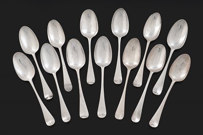 Lot 473 - A selection of fancy-back tablespoons