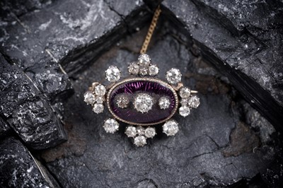 Lot 933 - A Victorian diamond and enamel brooch