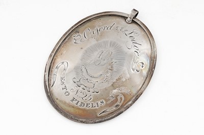 Lot 324 - A George III silver fraternity jewel or badge