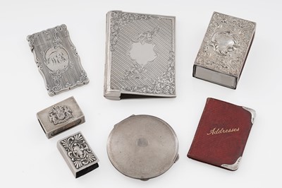 Lot 326 - An Edwardian silver note book mount; and other items