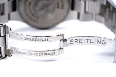 Lot 773 - Breitling Hercules: a stainless steel cased automatic chronometer wristwatch