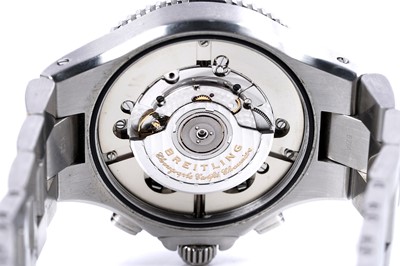 Lot 773 - Breitling Hercules: a stainless steel cased automatic chronometer wristwatch