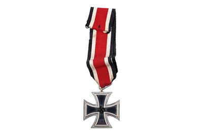 Lot 989 - A German Second World War clasp to the Iron Cross 2nd Class