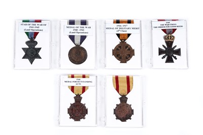 Lot 576 - A selection of Greek medals