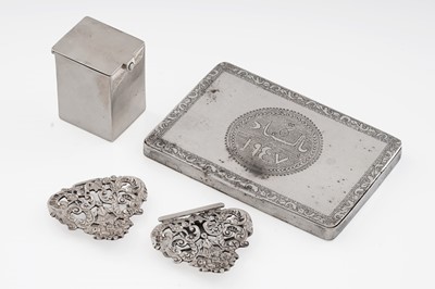 Lot 358 - A late Victorian rectangular silver box