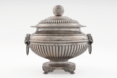 Lot 153 - An early 19th Century Indian colonial silver tureen and cover