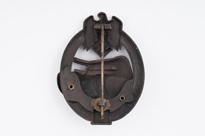 Lot 778 - A German Second World War Tank Battle badge
