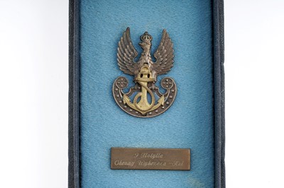 Lot 700 - Polish Naval Eagle badge - 9th Coastal Defence Flotilla