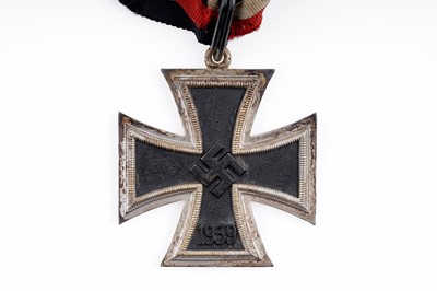 Lot 1007 - A German Second World War Knights Cross of the Iron Cross 1939