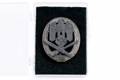 Lot 786 - A German Second World War General Assault Badge for 50 engagements