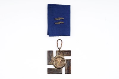 Lot 1015 - A German Third Reich Long Service Award