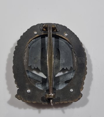 Lot 797 - A rare German Second World War General Assault War Badge