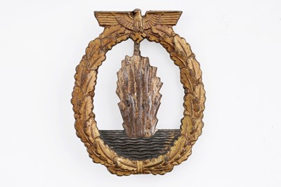 Lot 807 - A German Second World War Kriegsmarine Minesweeper War badge