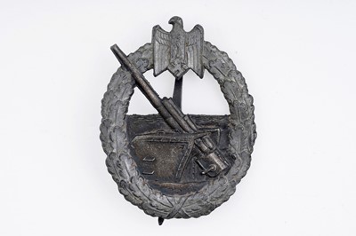 Lot 810 - A German Second World War Kriegsmarine Coastal Artillery War badge