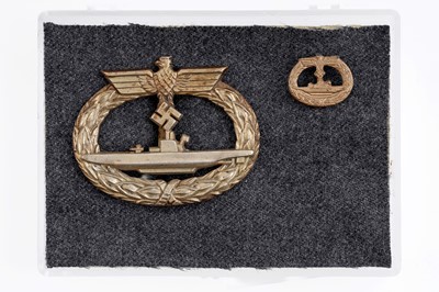 Lot 816 - A German Second World War U-Boat war badge and tie pin