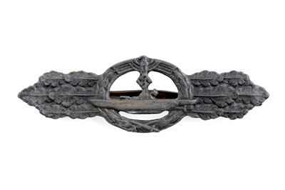 Lot 823 - A German Second World War U-Boat Combat Clasp badge
