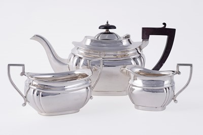 Lot 282 - A George V silver three-piece tea service