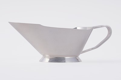 Lot 283 - A George VI Art Deco silver sauce boat