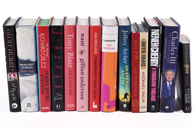 Lot 533 - A selection of signed edition books