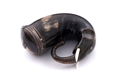 Lot 681 - A rare 19th Century Scottish silver mounted horn snuff mull